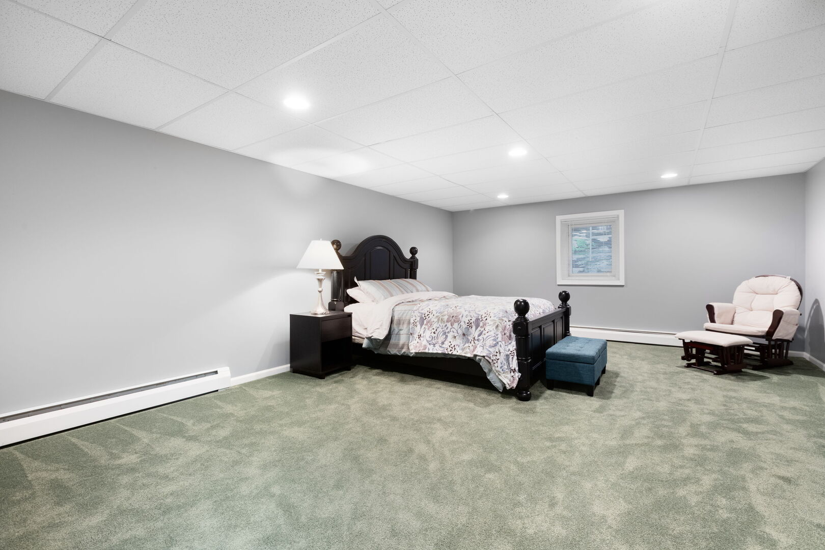 1060 Highland Avenue, Lake Forest, IL 60045