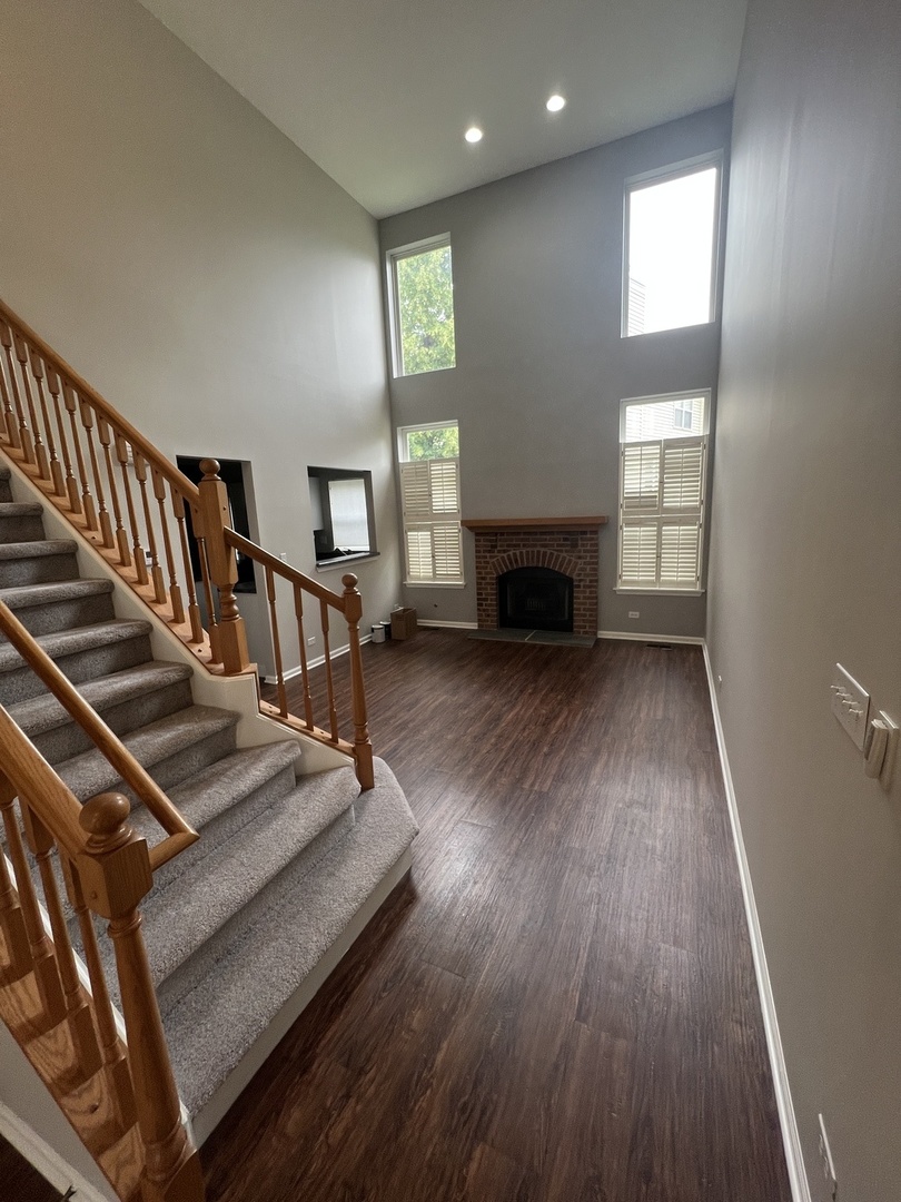 1553 E BARONET Lane, Palatine, IL 60074