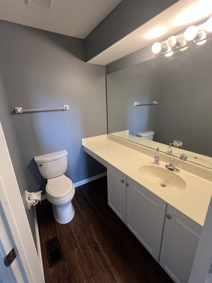 1553 E BARONET Lane, Palatine, IL 60074