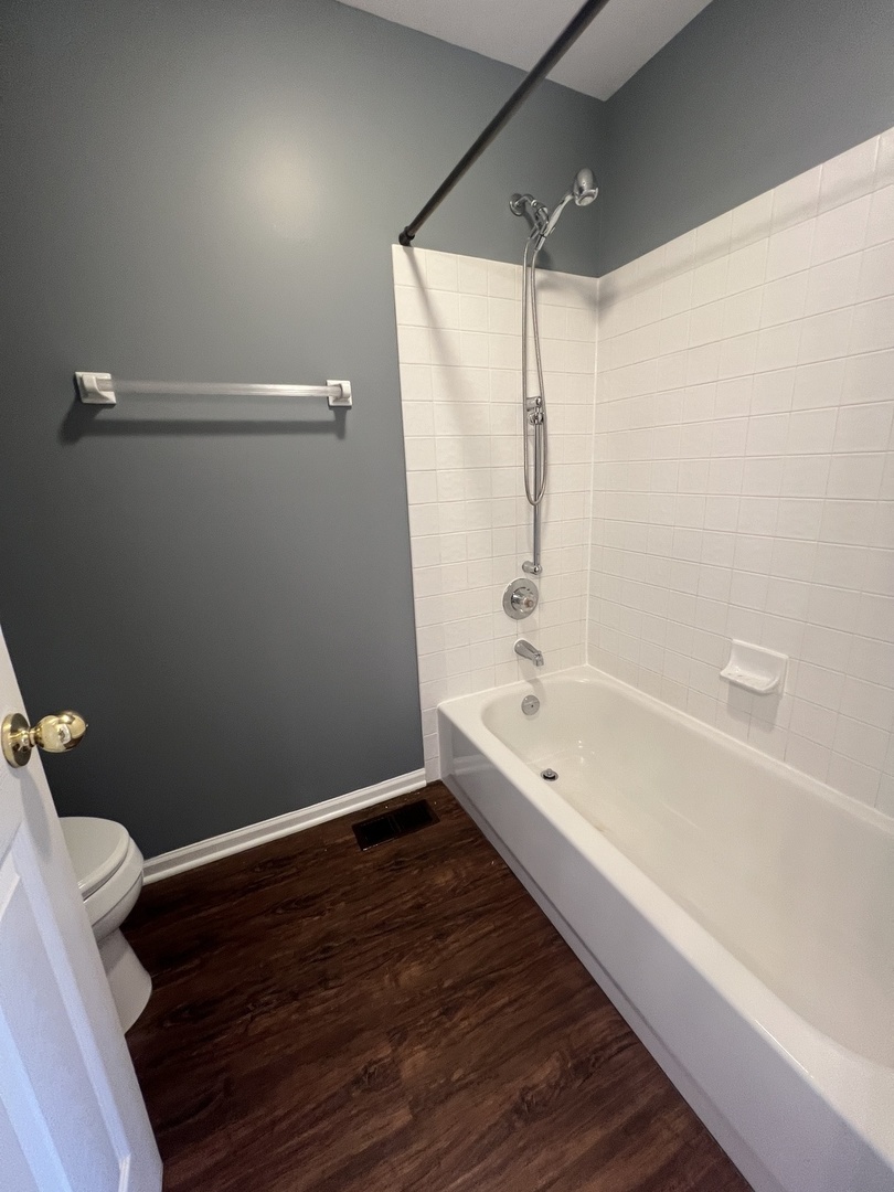 1553 E BARONET Lane, Palatine, IL 60074