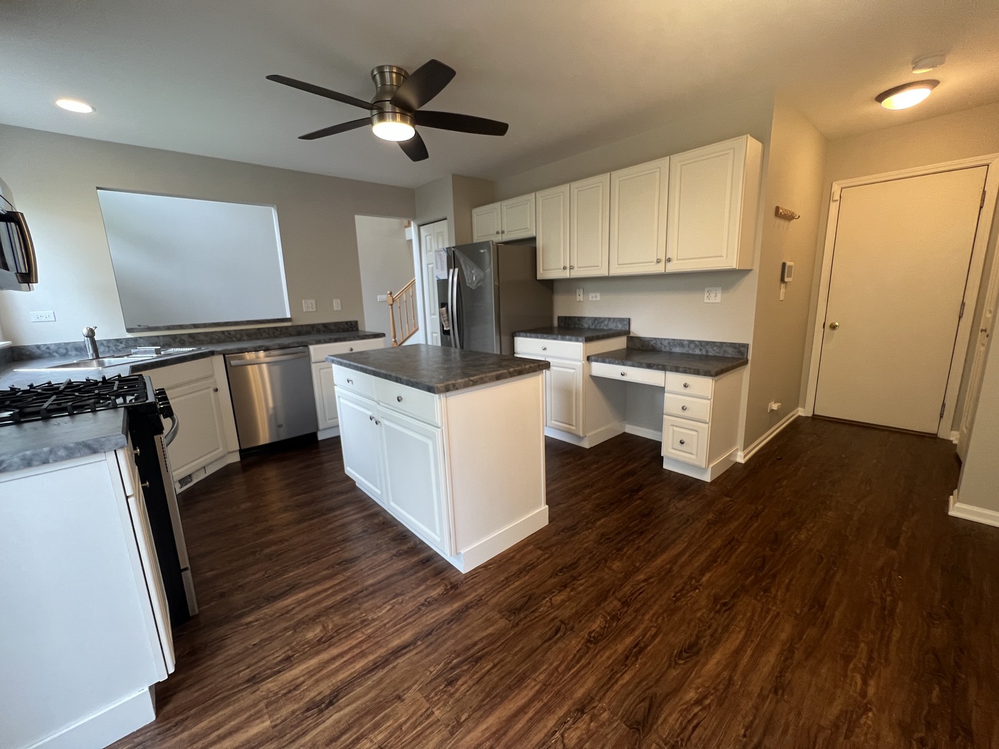 1553 E BARONET Lane, Palatine, IL 60074