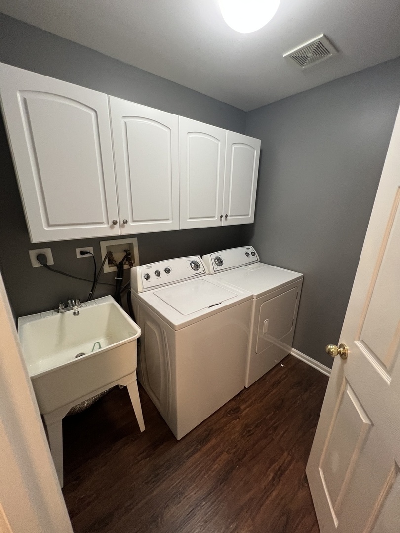 1553 E BARONET Lane, Palatine, IL 60074