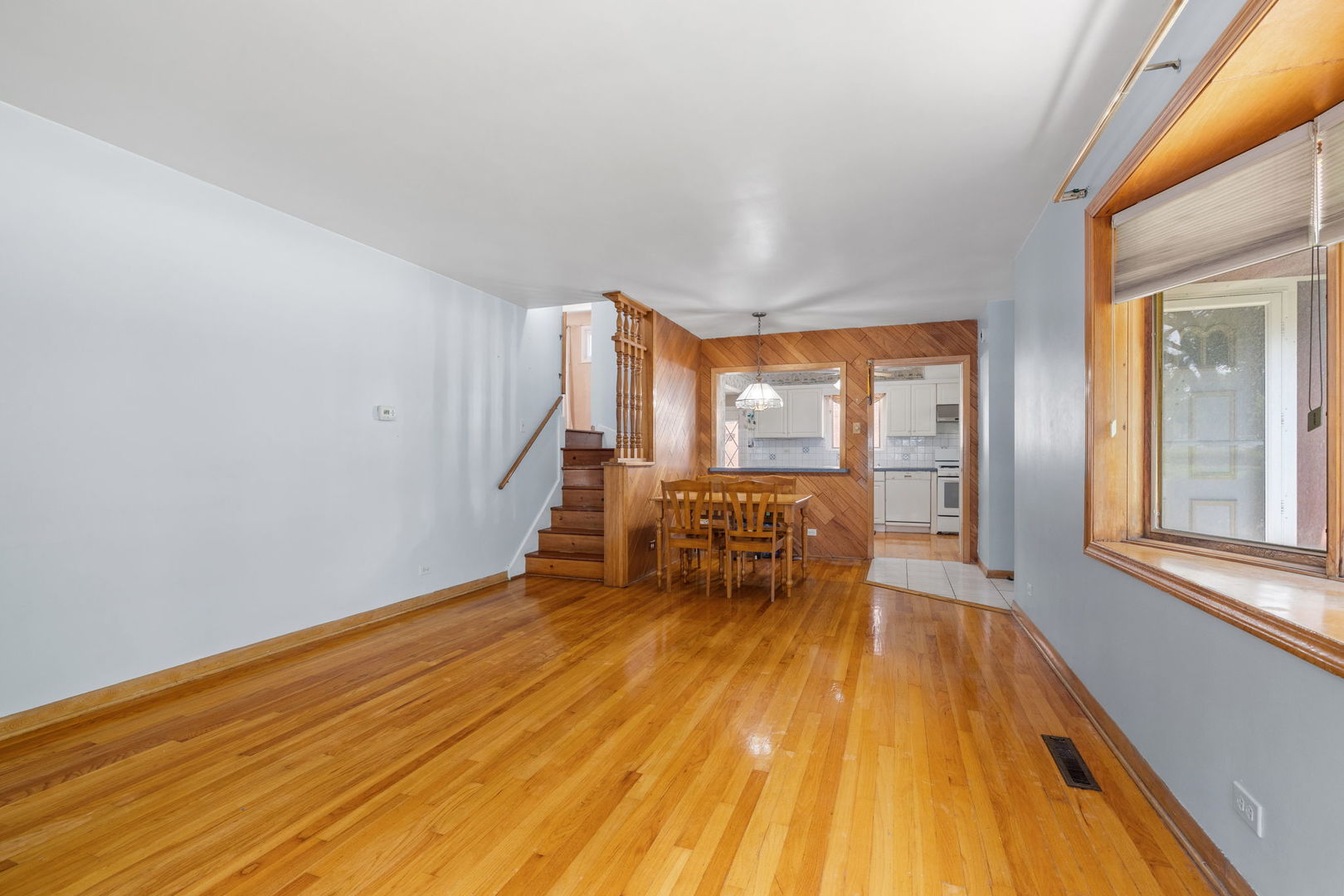 508 Kemman Avenue, La Grange Park, IL 60526