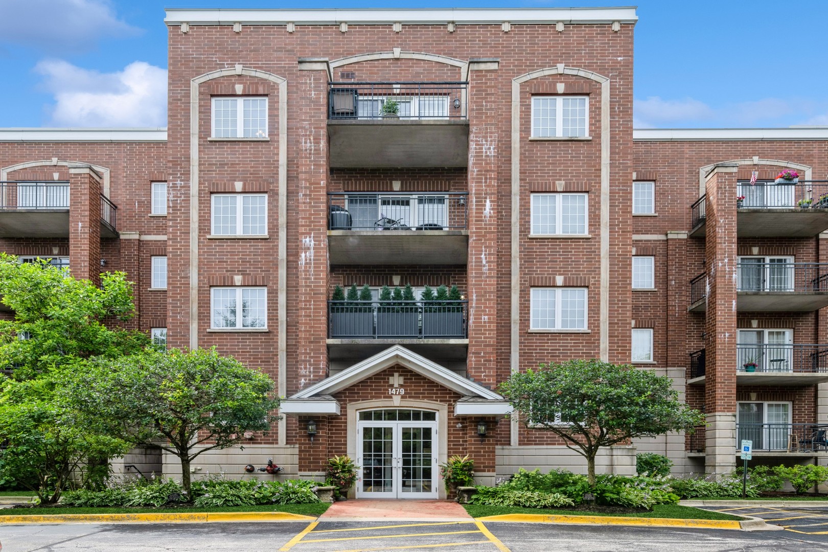1479 N Milwaukee Avenue #203, Libertyville, IL 60048