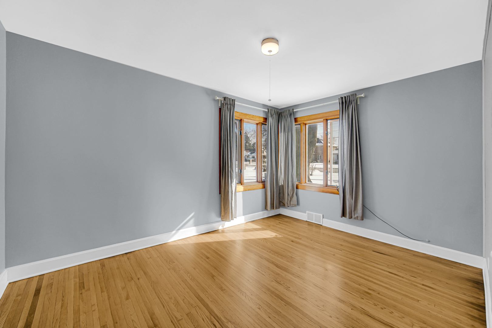 756 W Lincoln Lane, Des Plaines, IL 60018