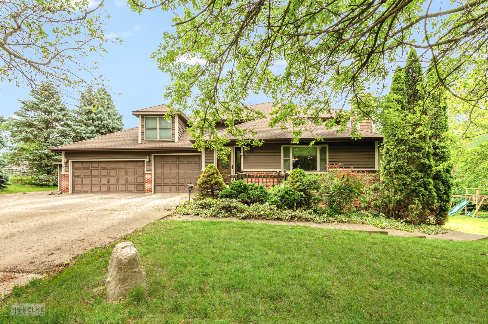 2800 ARBOR Lane, Oswego, IL 60543