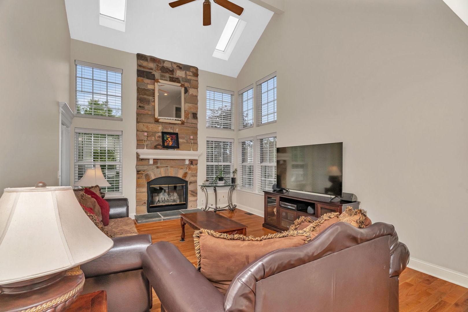 854 Brompton Circle, Bolingbrook, IL 60440