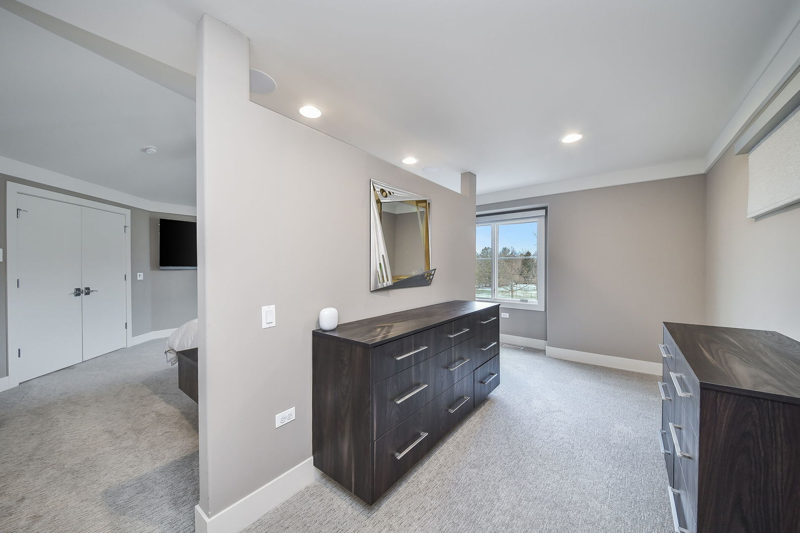 2412 Sharon Court, Naperville, IL 60564