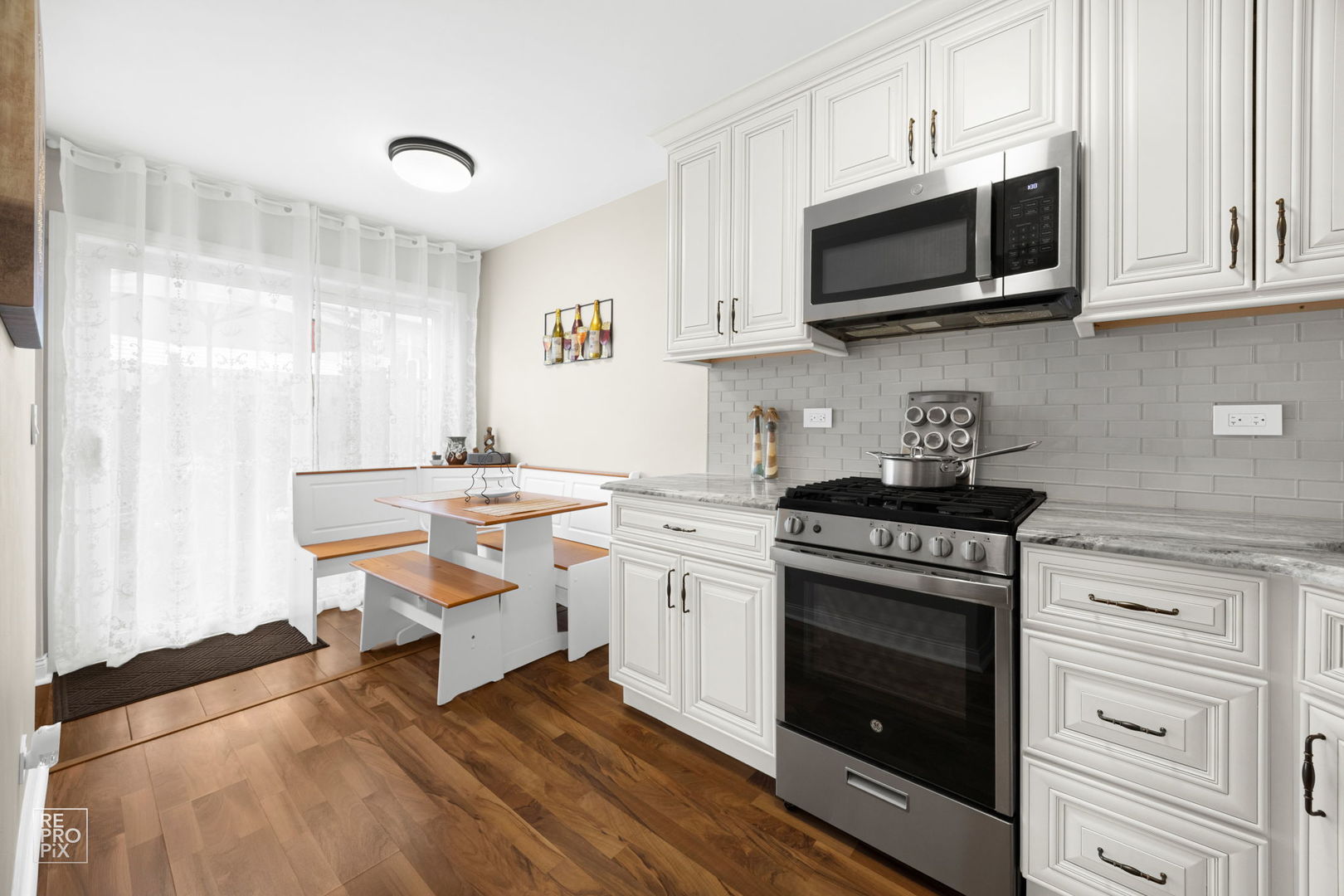 7312 Winthrop Way #11, Downers Grove, IL 60516
