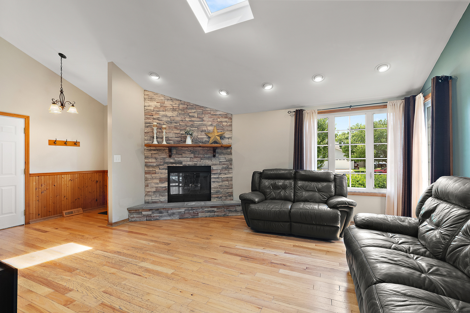 7658 W Glenshire Drive, Frankfort, IL 60423