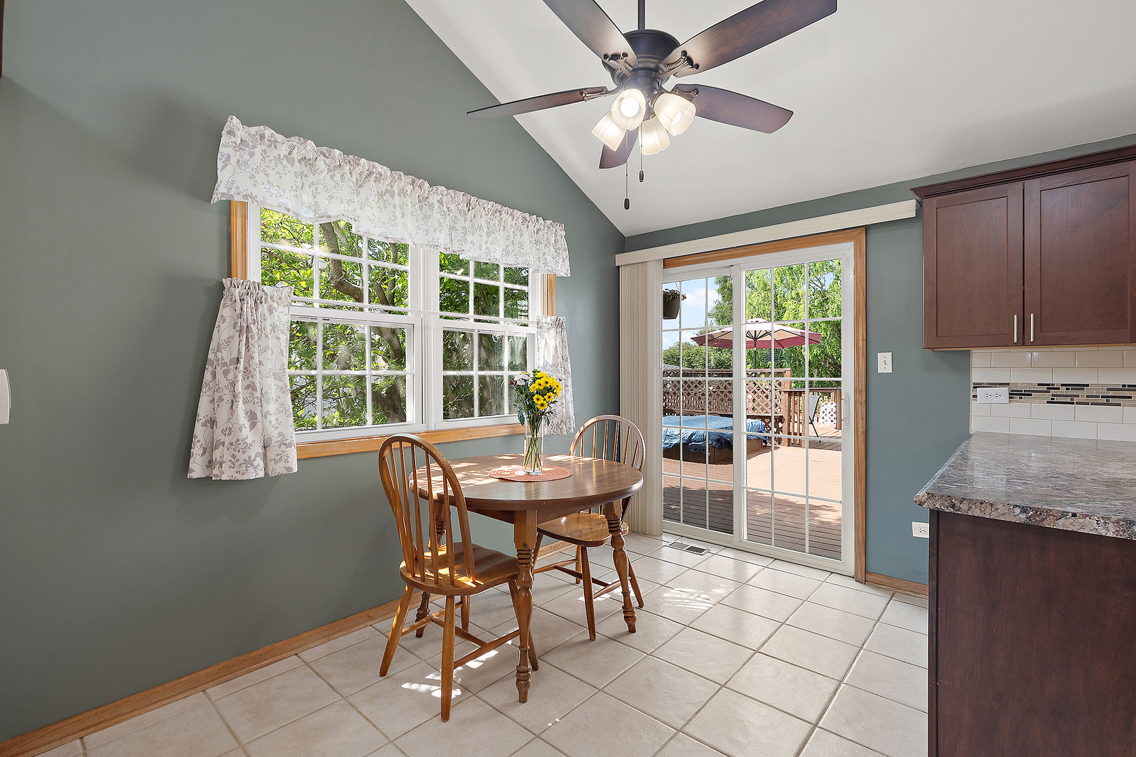 7658 W Glenshire Drive, Frankfort, IL 60423