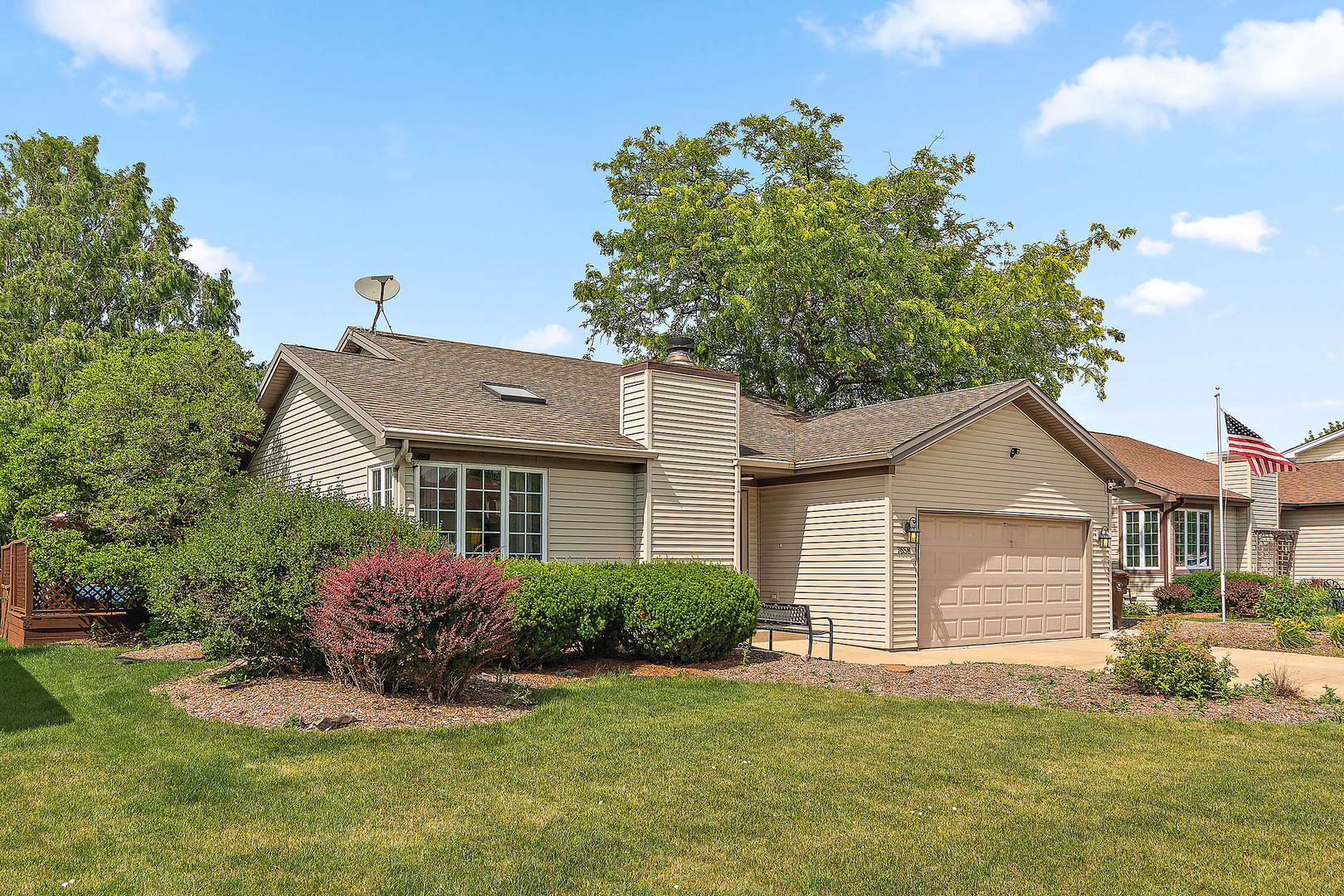 7658 W Glenshire Drive, Frankfort, IL 60423