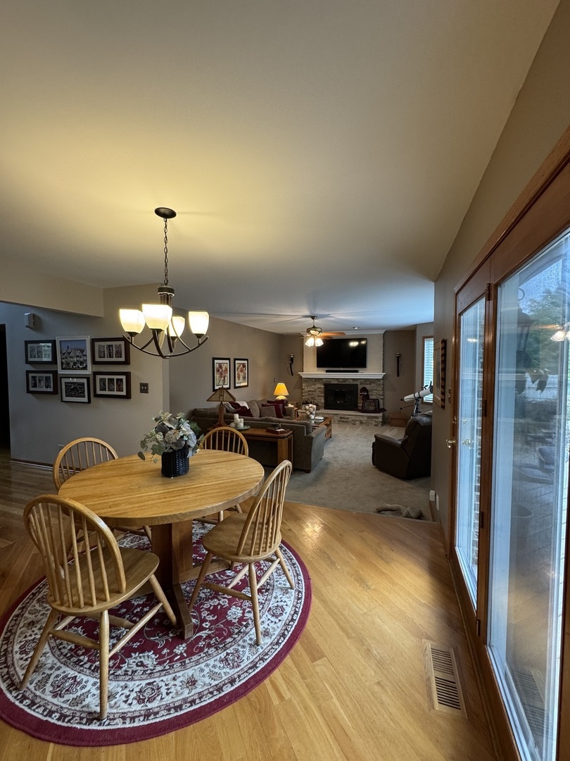 13024 W Creekside Drive, Homer Glen, IL 60491