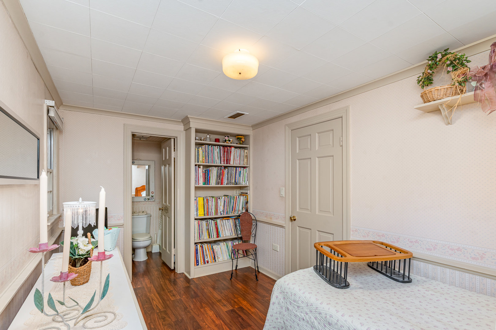 2S181 State Route 59, Warrenville, IL 60555
