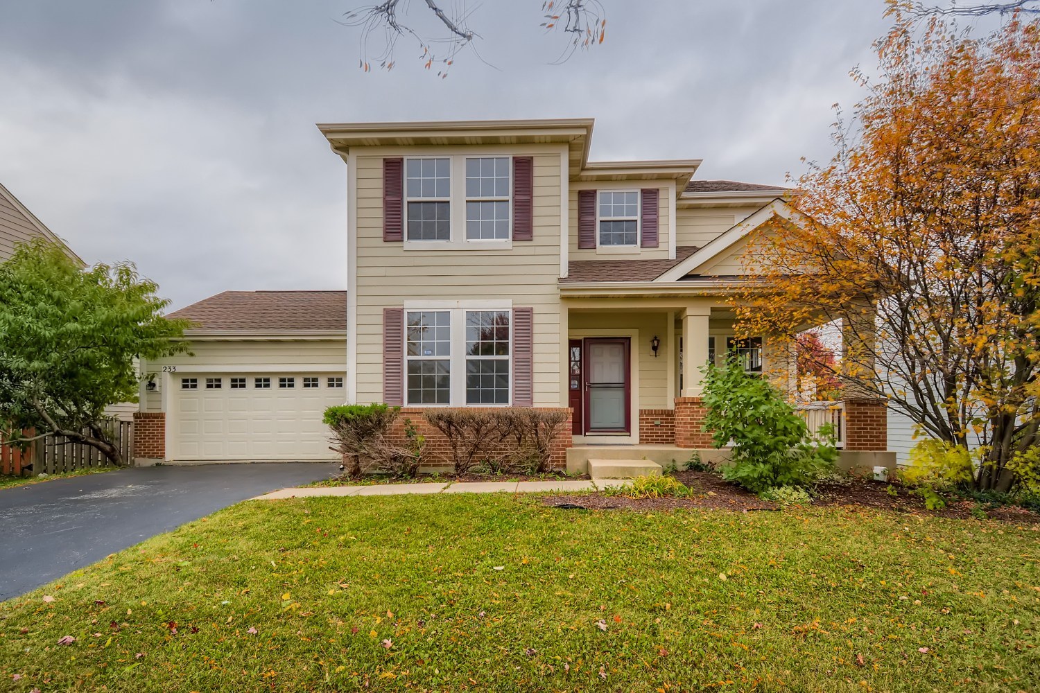233 Pawtucket Avenue, Elgin, IL 60124