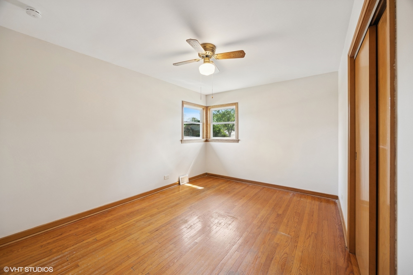 1400 Boeger Avenue, Westchester, IL 60154