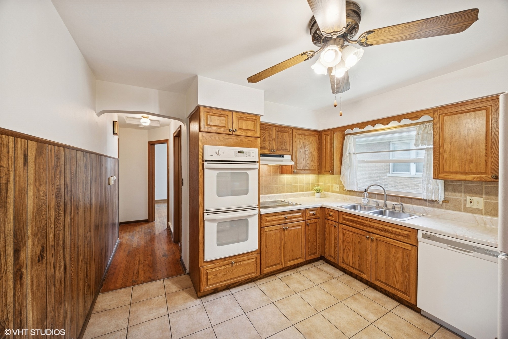 1400 Boeger Avenue, Westchester, IL 60154