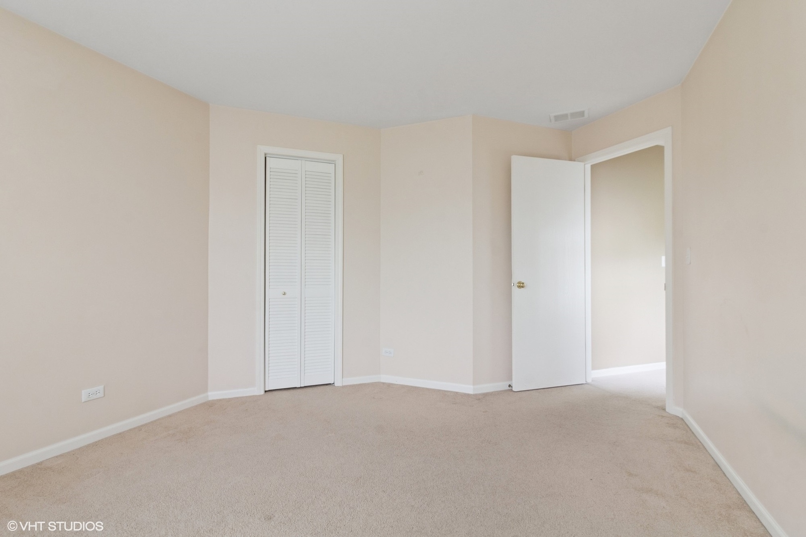 406 Cascade Lane #406, Oswego, IL 60543