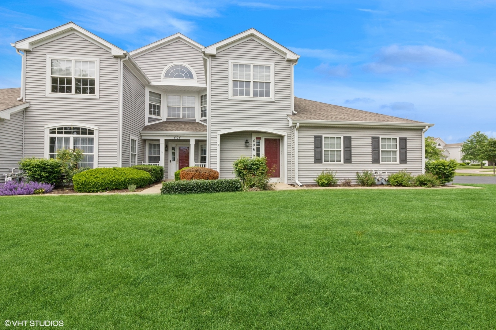 406 Cascade Lane #406, Oswego, IL 60543
