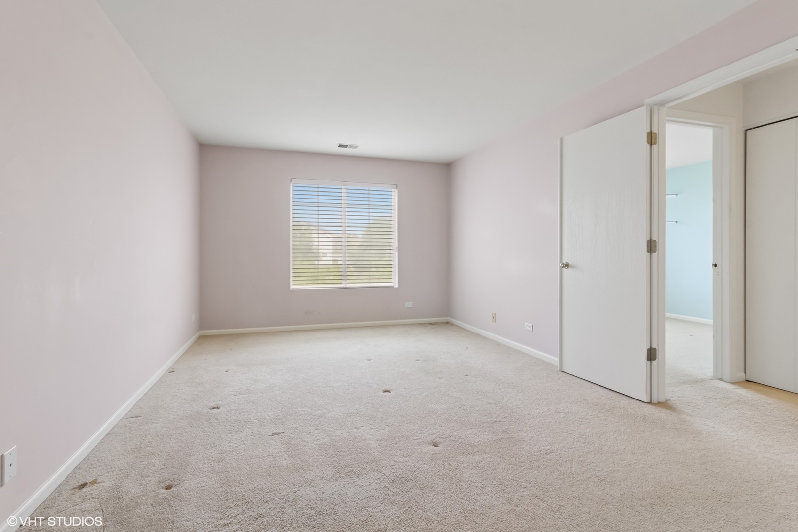 406 Cascade Lane #406, Oswego, IL 60543