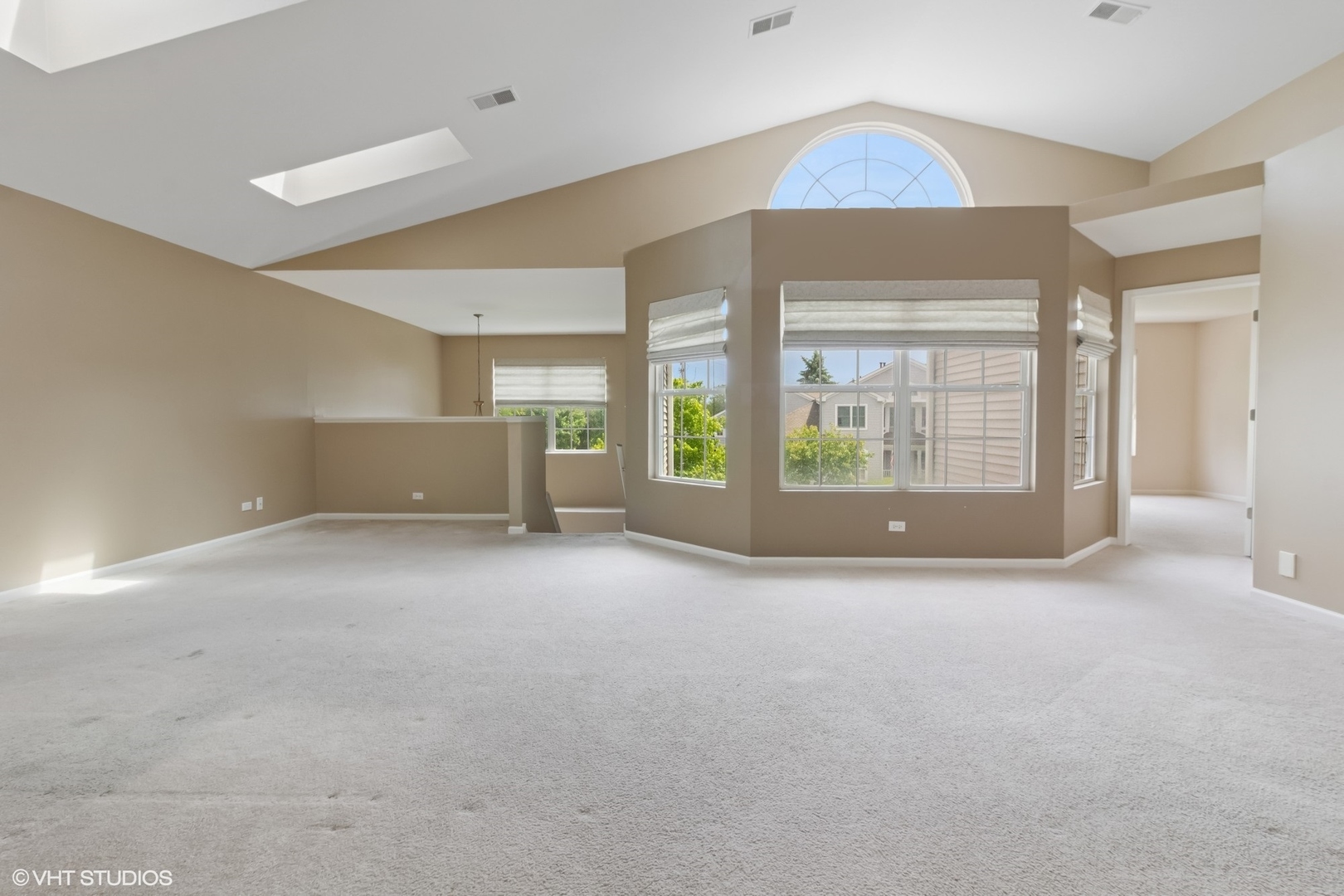 406 Cascade Lane #406, Oswego, IL 60543