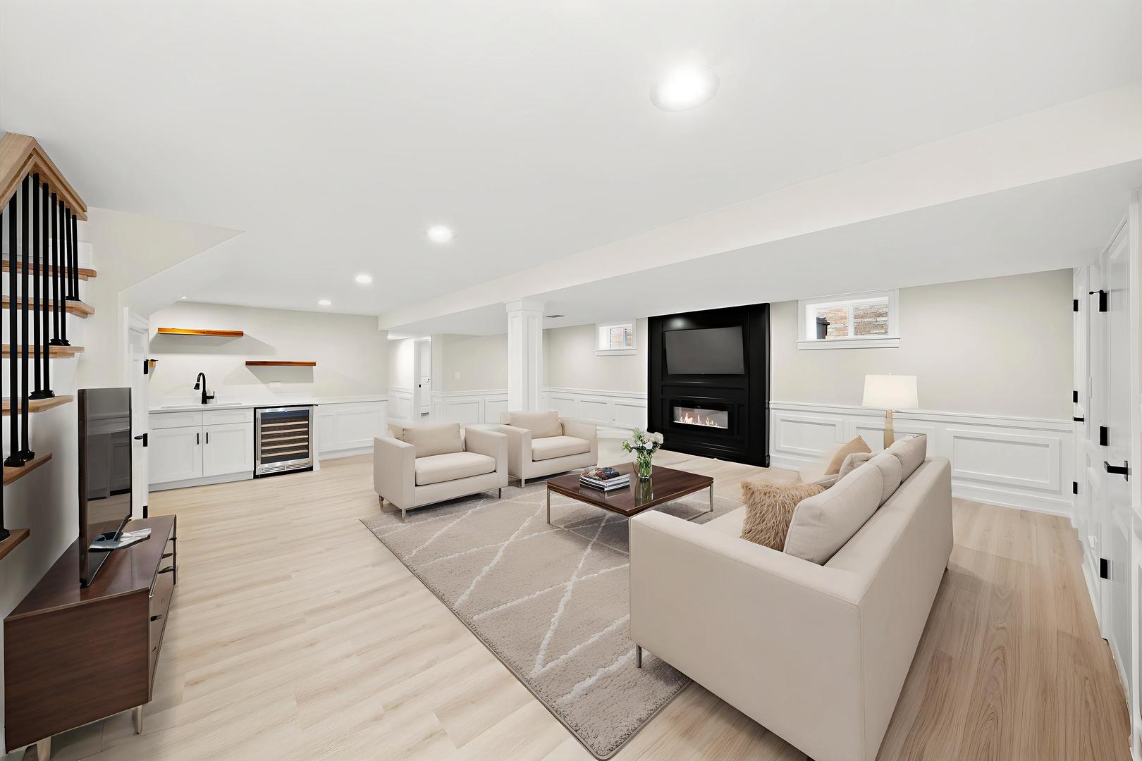 5246 S New England Avenue, Chicago, IL 60638