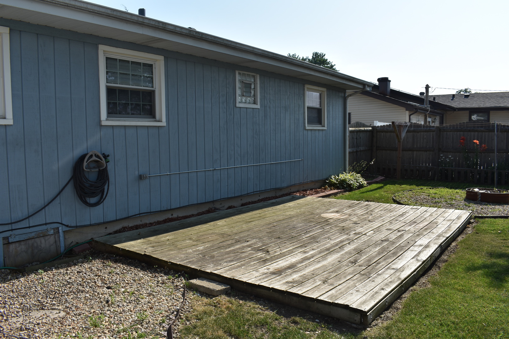 7710 W 81st Place, Bridgeview, IL 60455
