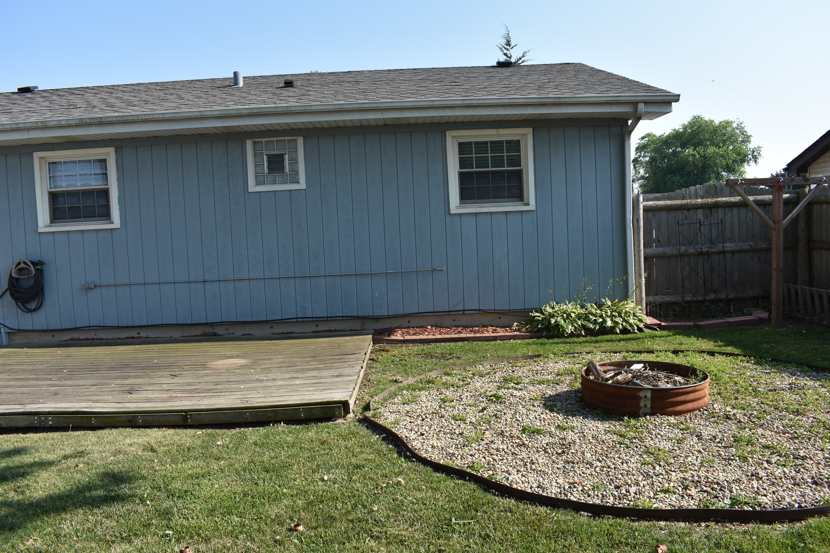 7710 W 81st Place, Bridgeview, IL 60455