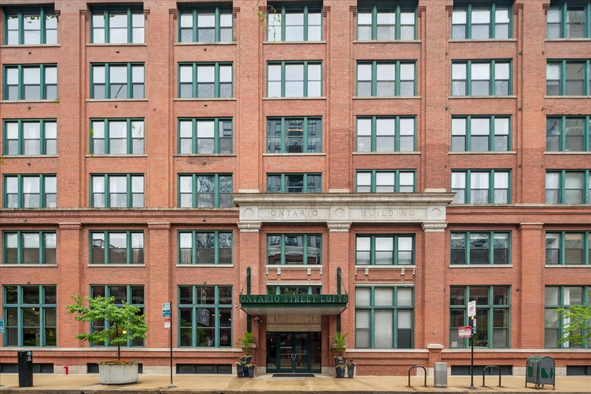 411 W Ontario Street #411, Chicago, IL 60654