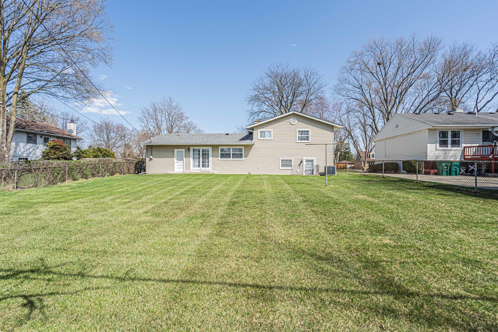 476 Raupp Boulevard, Buffalo Grove, IL 60089