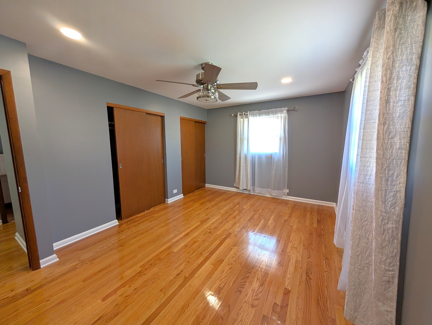 476 Raupp Boulevard, Buffalo Grove, IL 60089