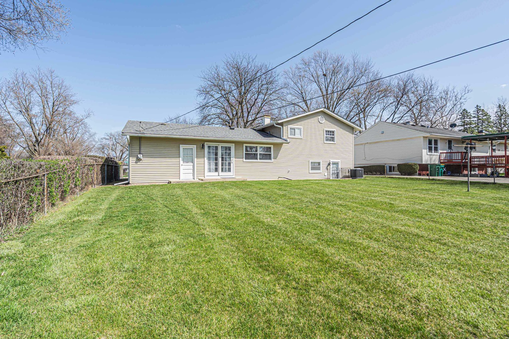 476 Raupp Boulevard, Buffalo Grove, IL 60089