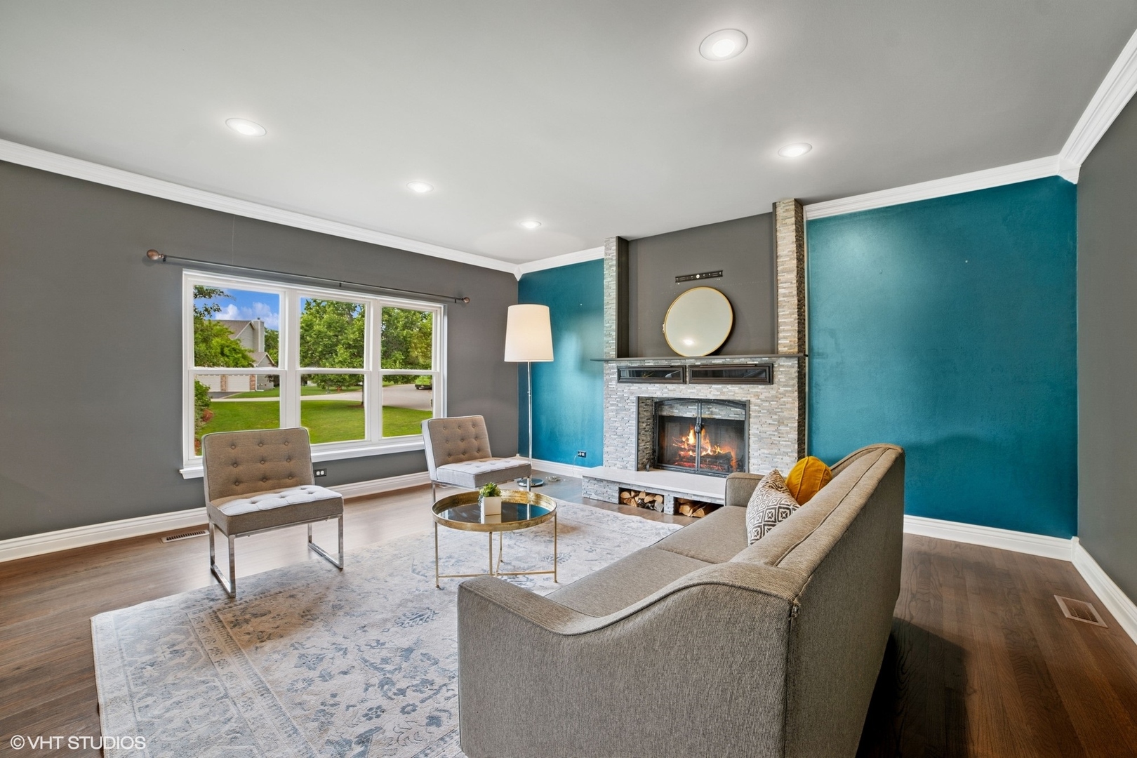 2 12 Lakes Court, Lake In The Hills, IL 60156