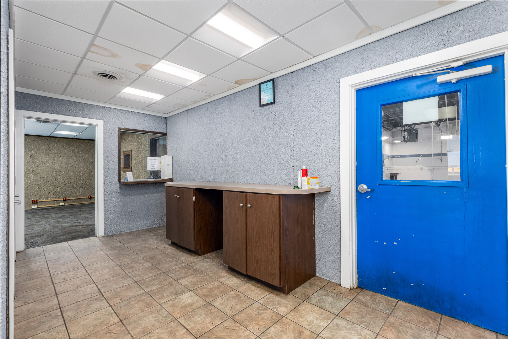 3705 Frontage Road, Peru, IL 61354
