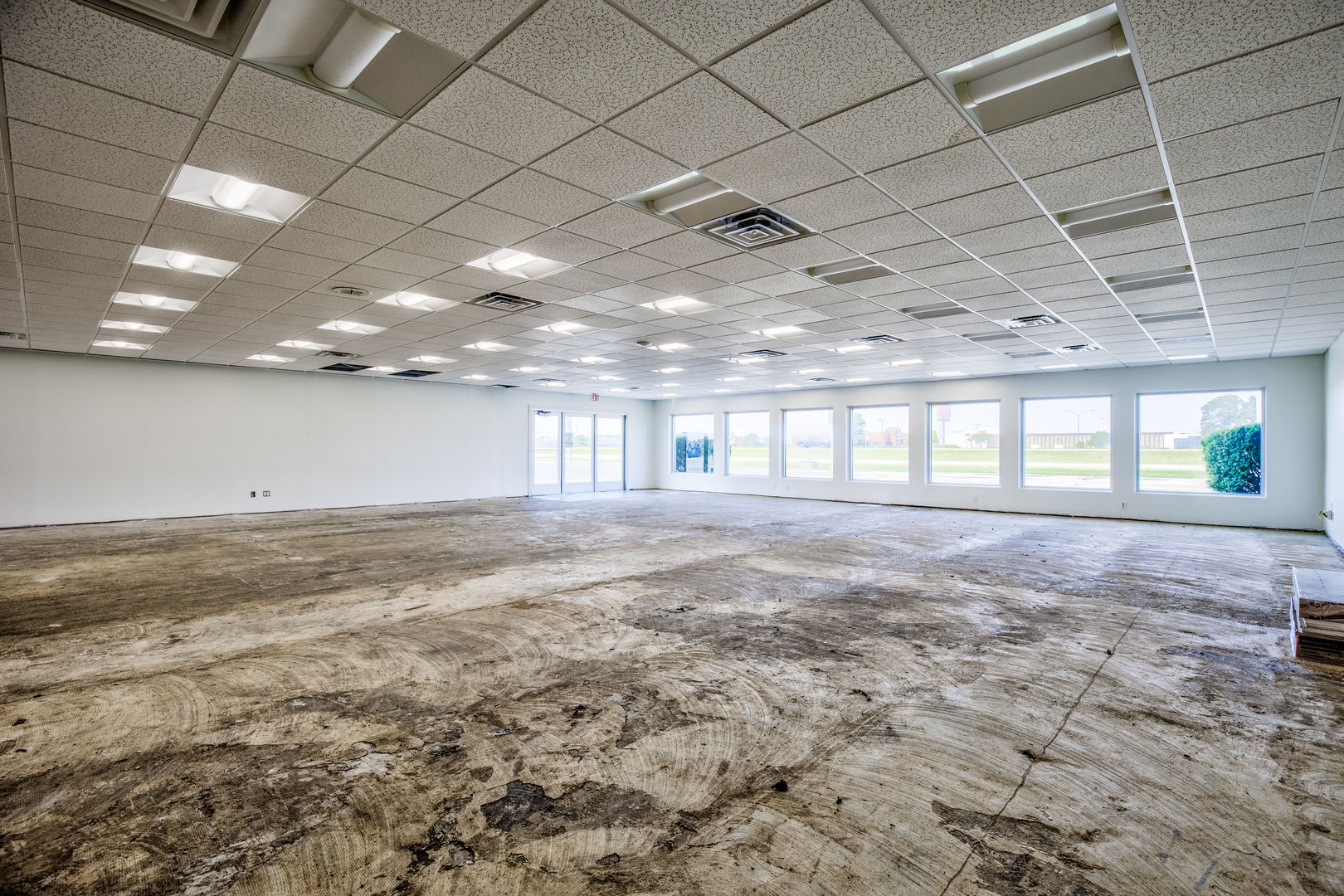 3705 Frontage Road, Peru, IL 61354