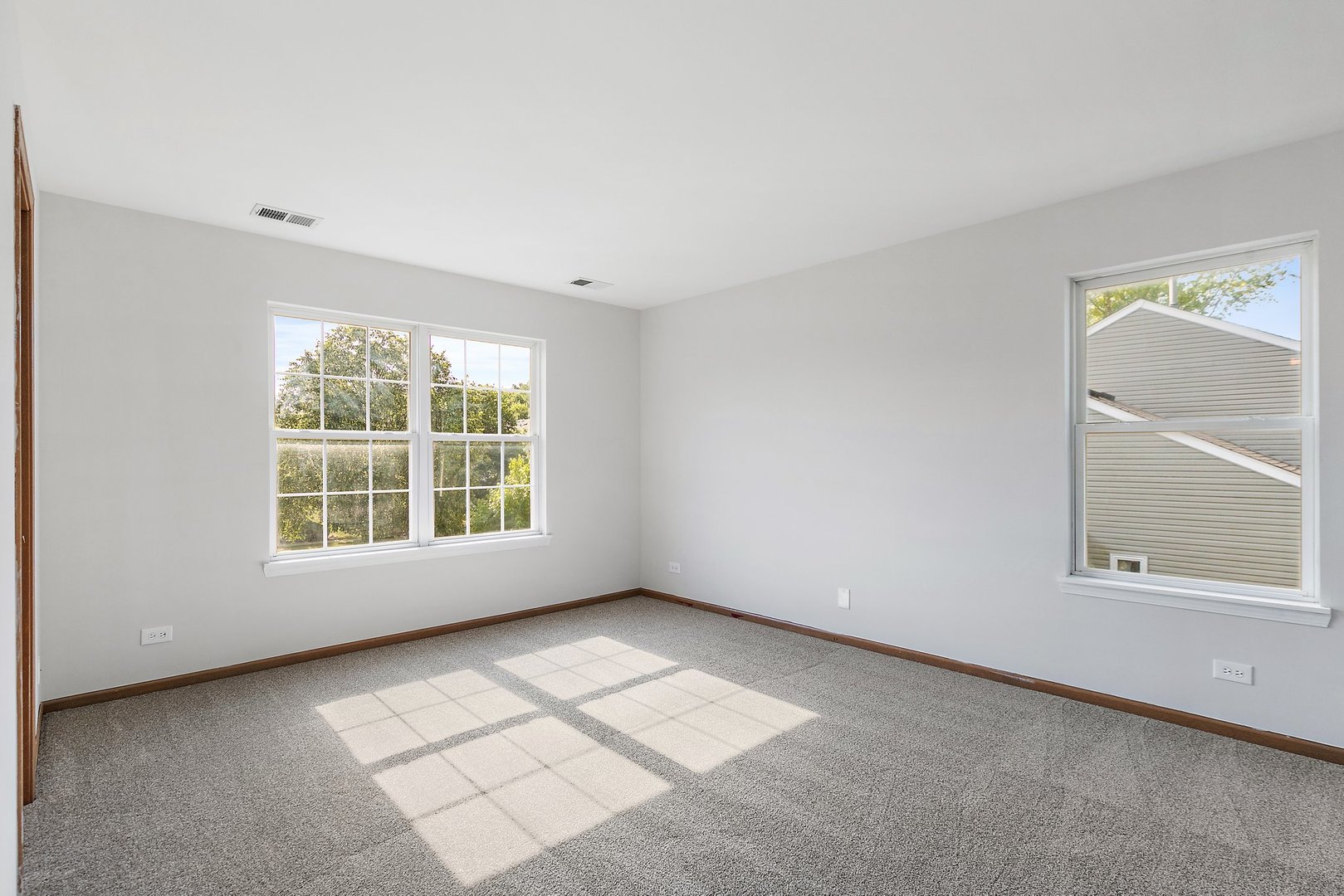 2315 Woodside Drive, Carpentersville, IL 60110