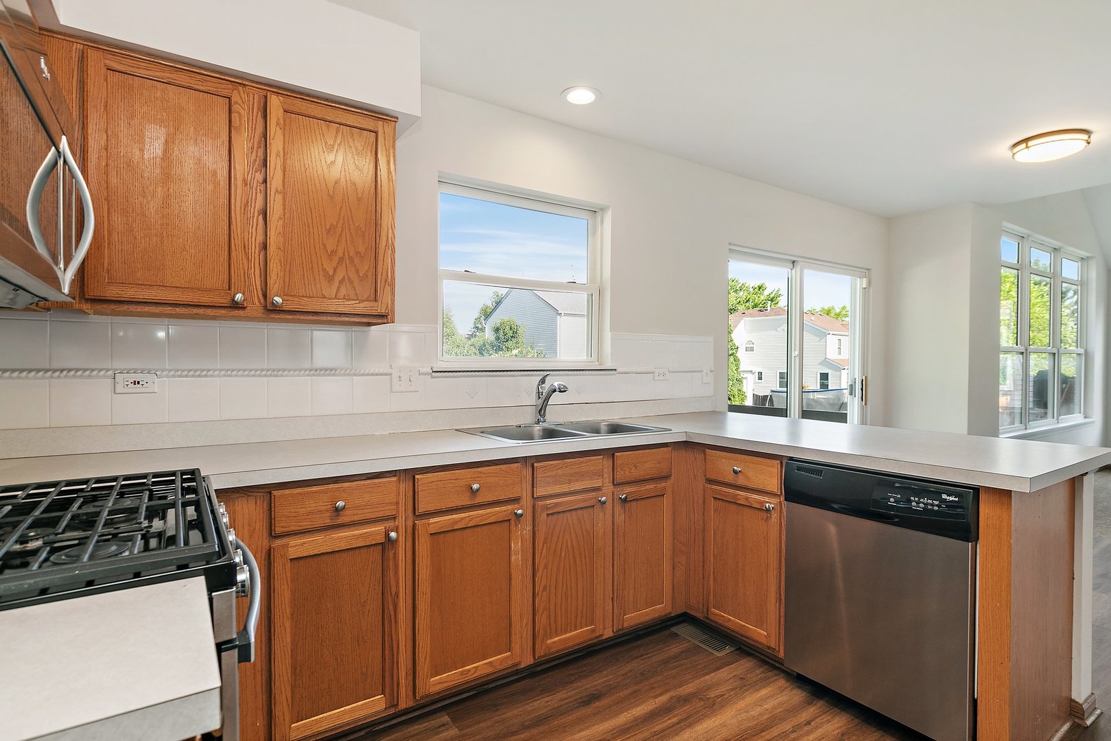 2315 Woodside Drive, Carpentersville, IL 60110