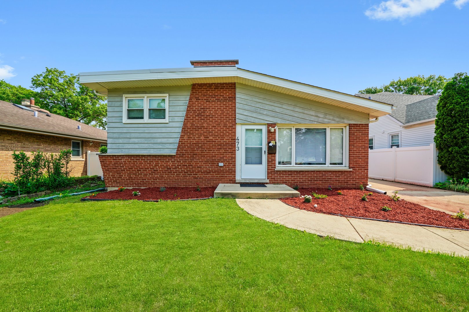 473 W Verret Street, Elmhurst, IL 60126
