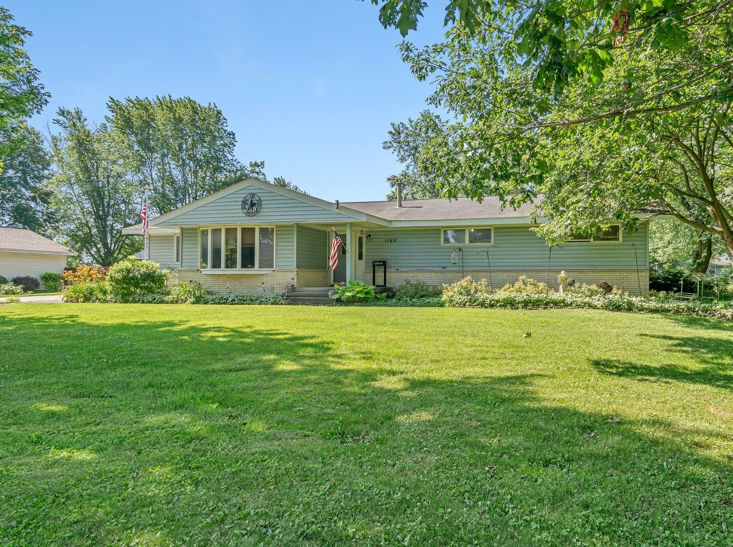 1165 E 2nd Street, Coal City, IL 60416