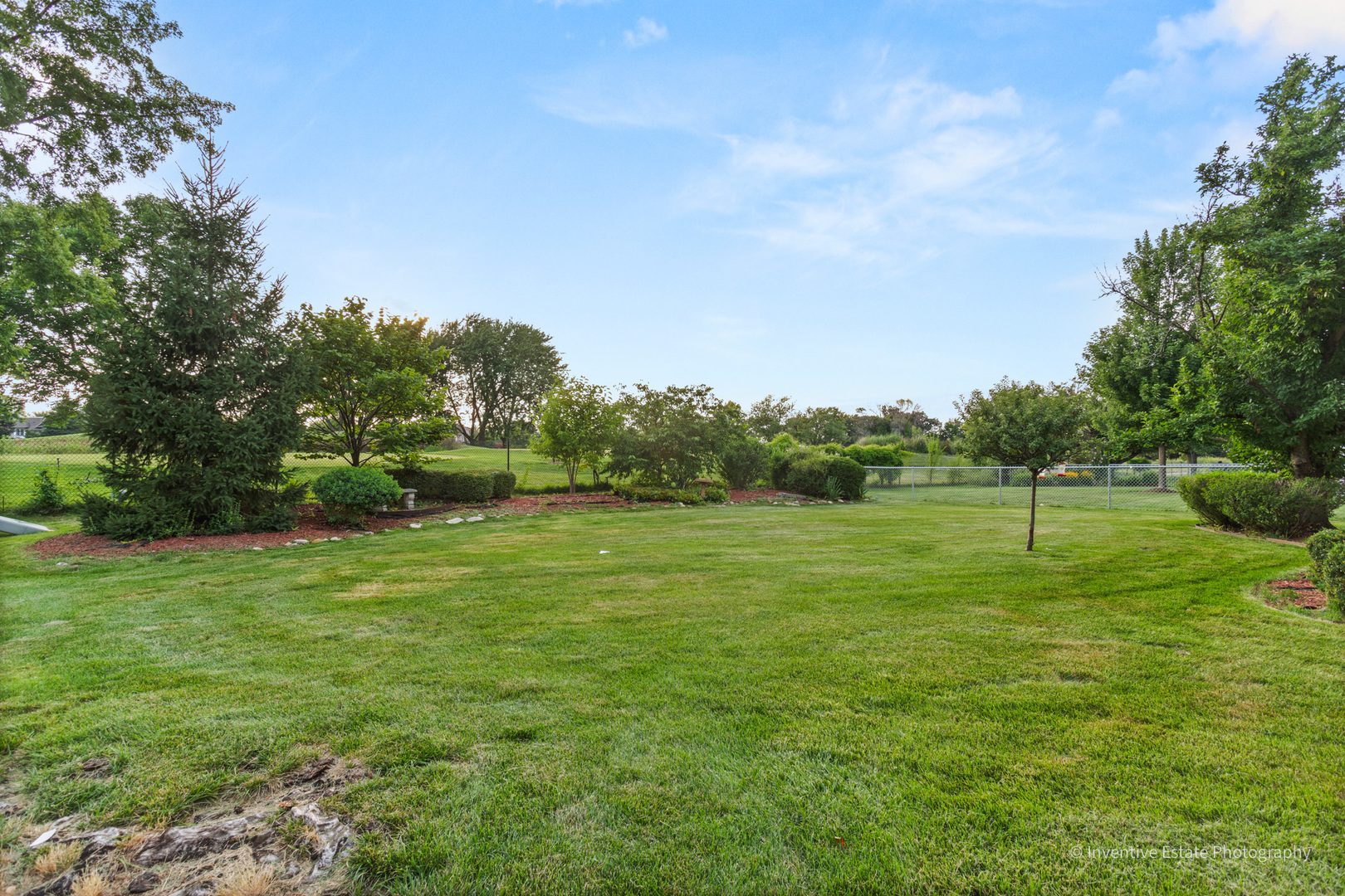 1100 Oakwood Drive, Westmont, IL 60559