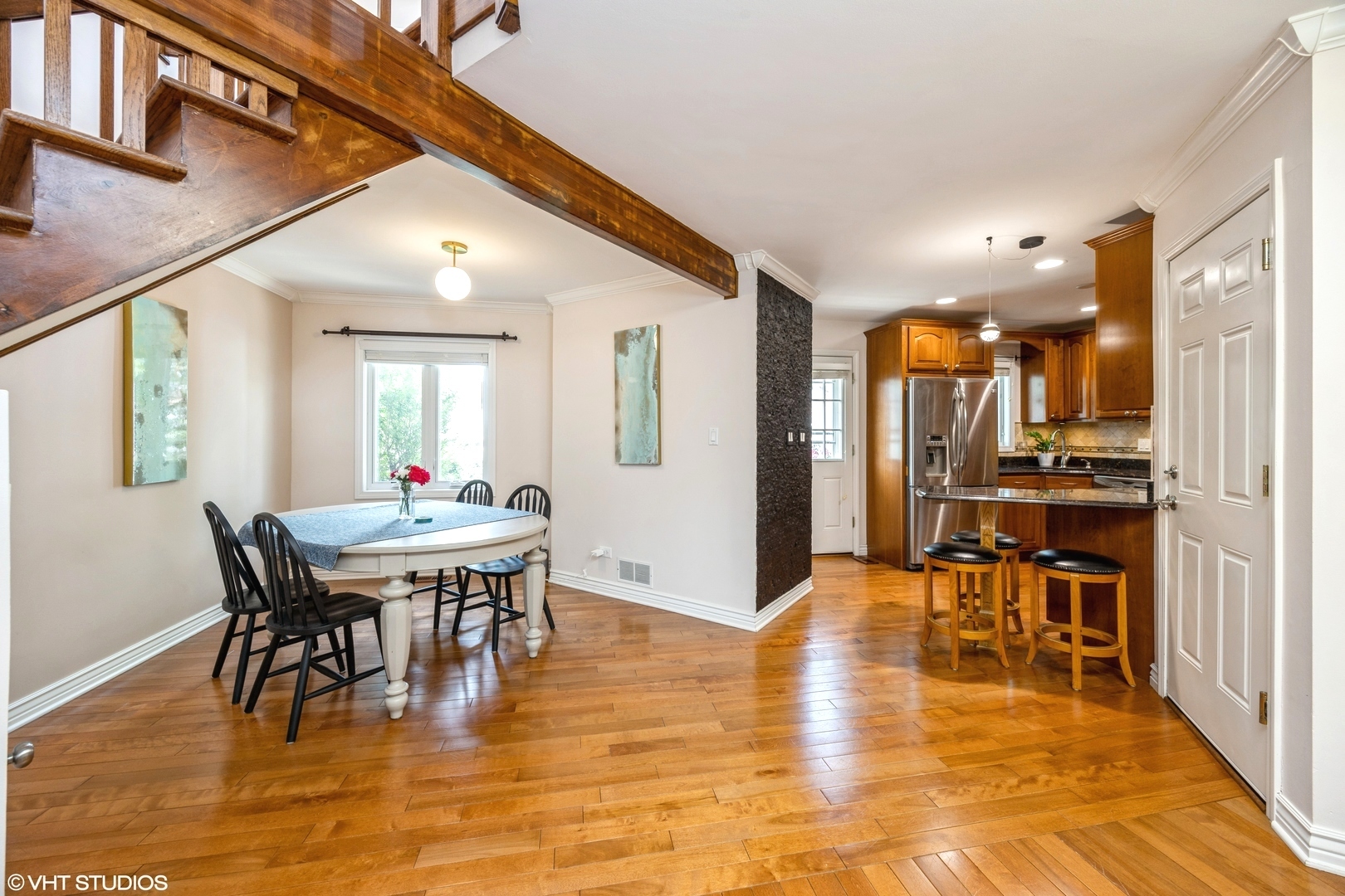4518 Village Square Lane, Brookfield, IL 60513