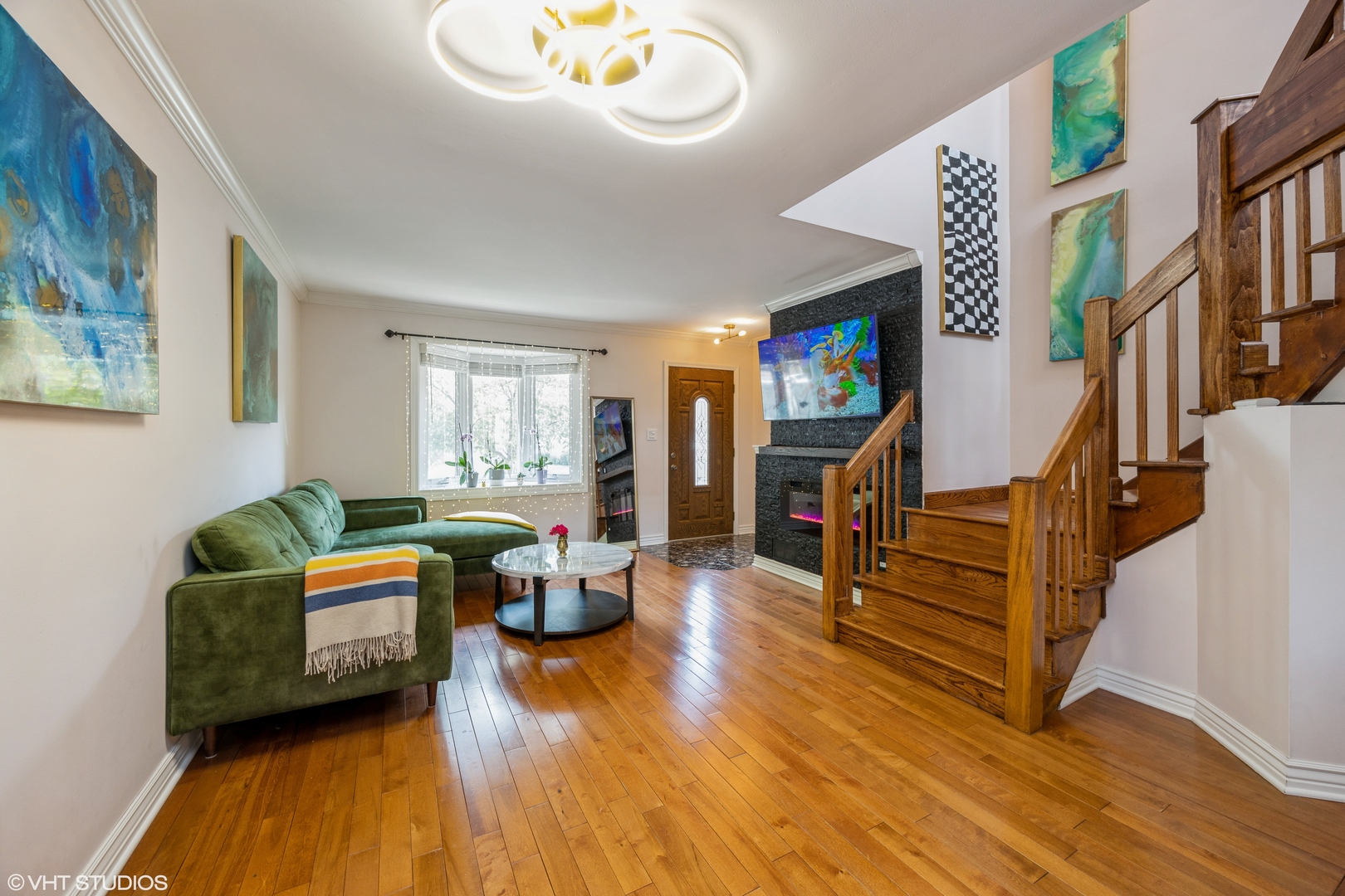 4518 Village Square Lane, Brookfield, IL 60513