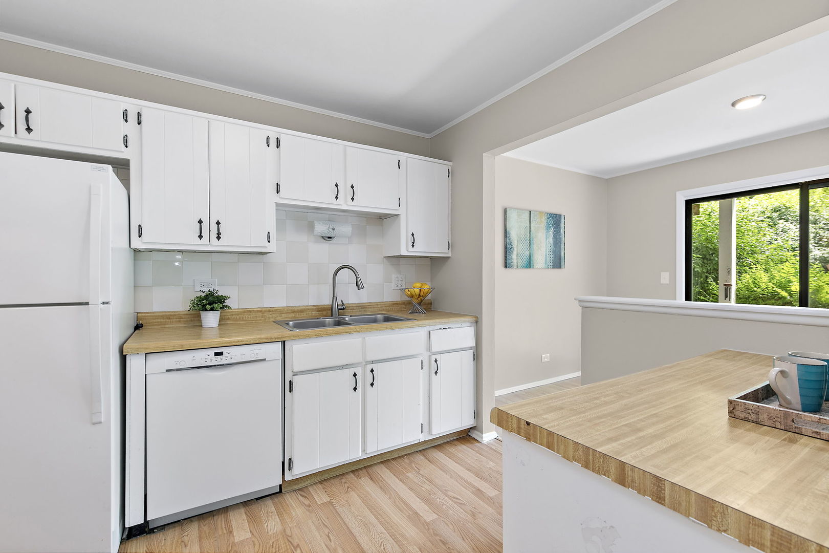 403 Sandalwood Lane #C1, Schaumburg, IL 60193