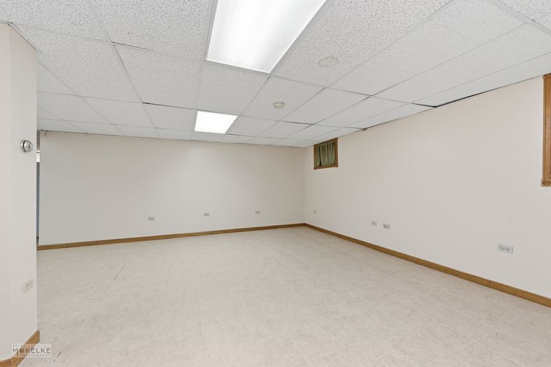 23815 W Getson Avenue, Plainfield, IL 60544