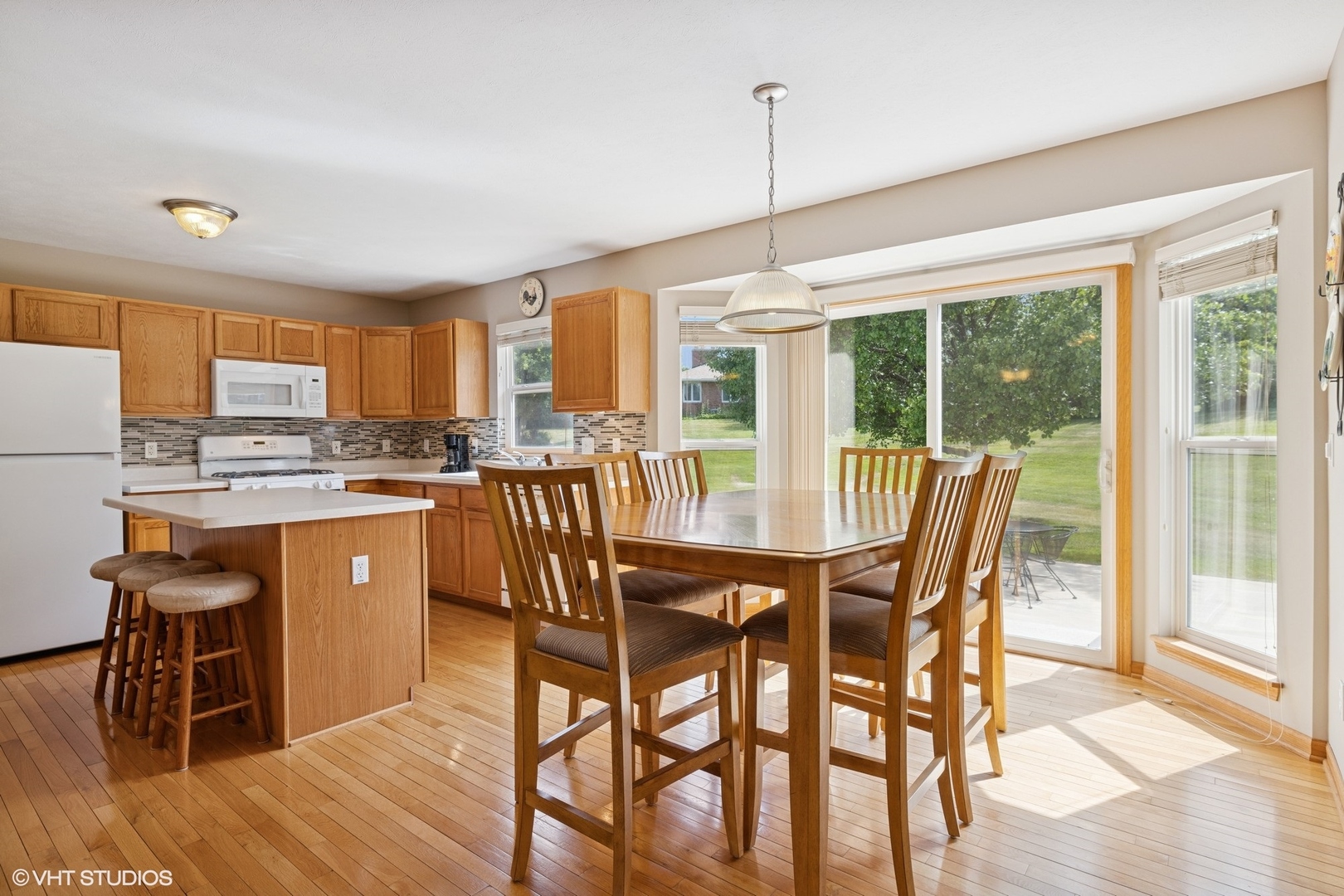1907 National Sewing Avenue, Belvidere, IL 61008