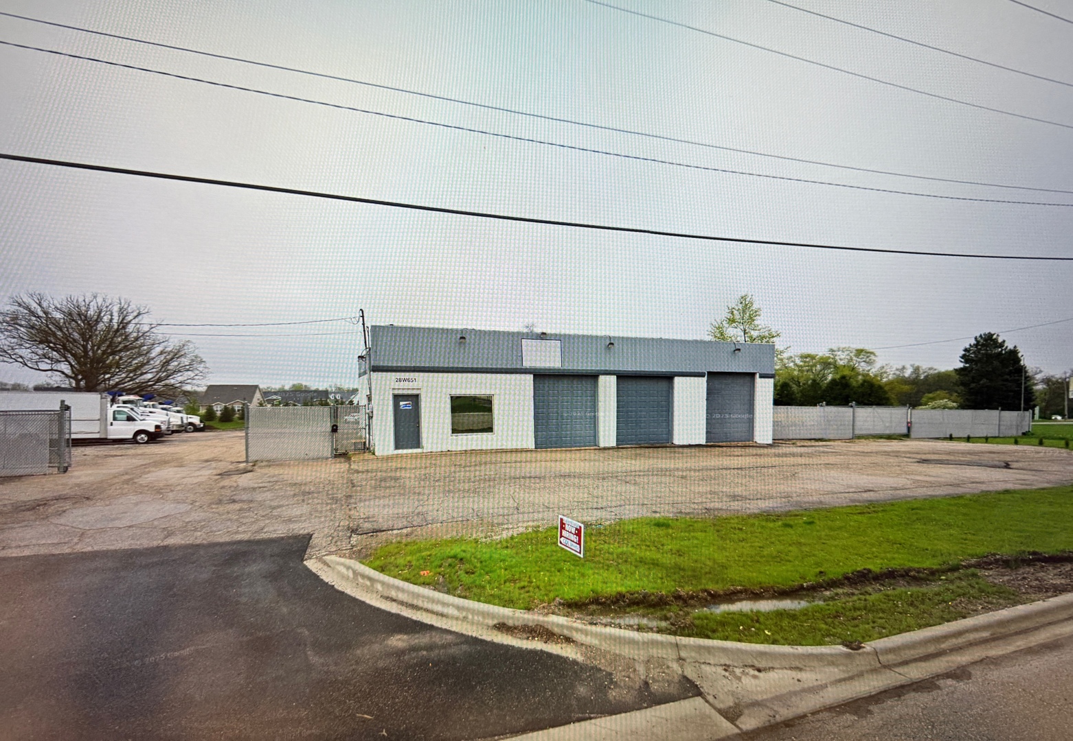28W651 E Roosevelt Road, Winfield, IL 60190