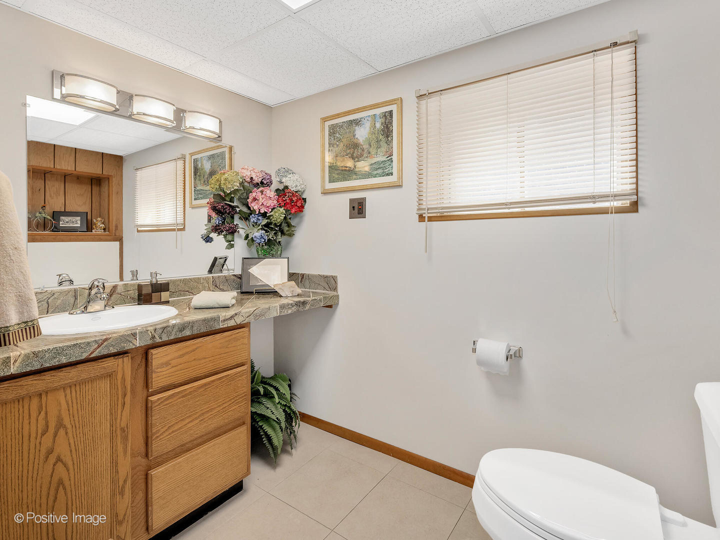 10318 Dickens Street, Westchester, IL 60154