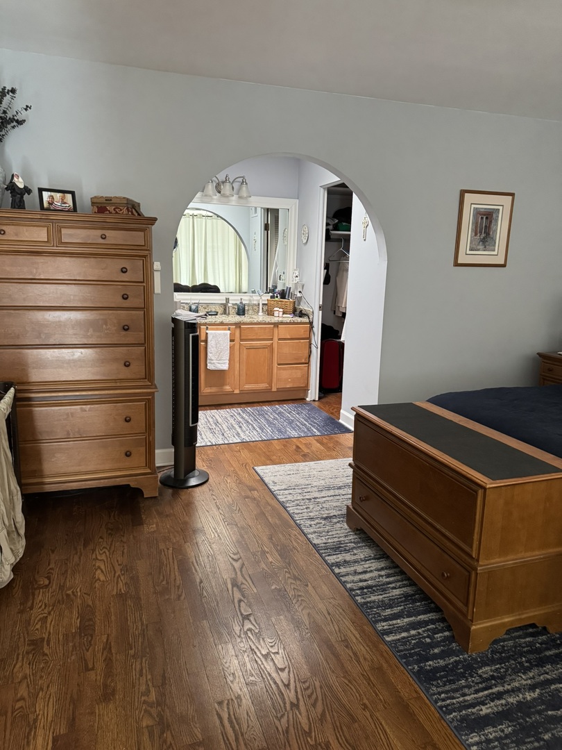 460 W Russell Street #460, Barrington, IL 60010