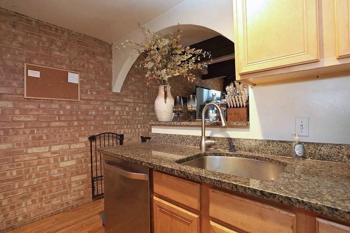 460 W Russell Street #460, Barrington, IL 60010
