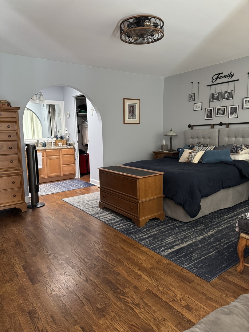 460 W Russell Street #460, Barrington, IL 60010